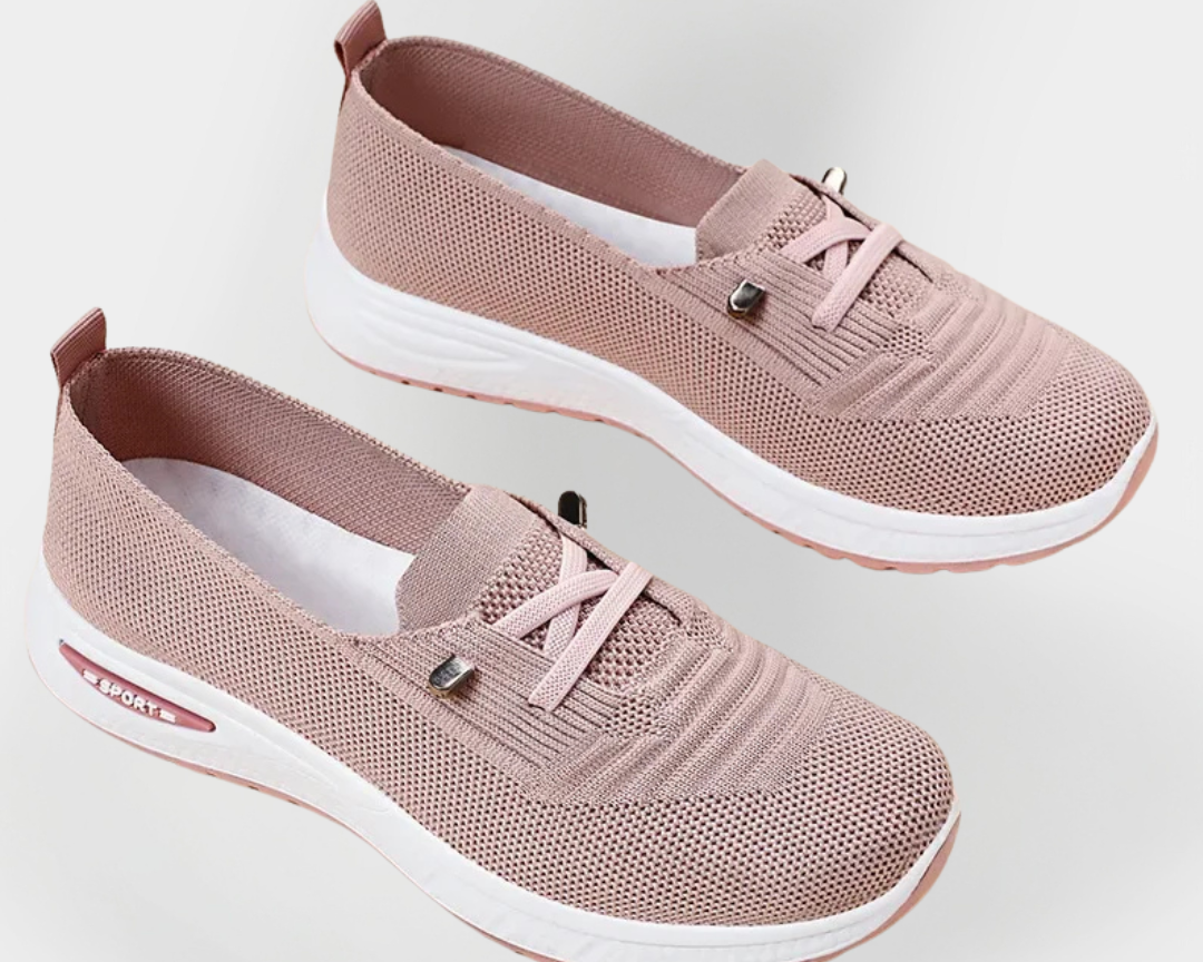 Sportovní boty s lehkým materiálem a flexibiní podrážkou