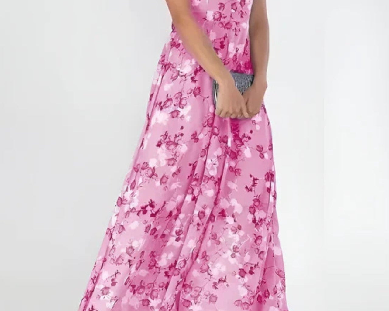 Elegantní Šaty Zakrývající Břicho