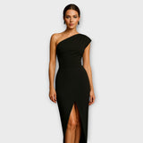 Elegantní asymetrické večerní šaty