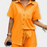 Pohodlná souprava s košilí a šortkami