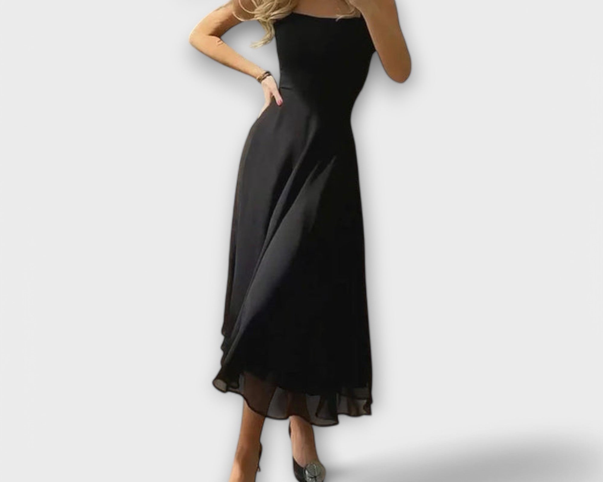 Elegantní bezramenné šaty