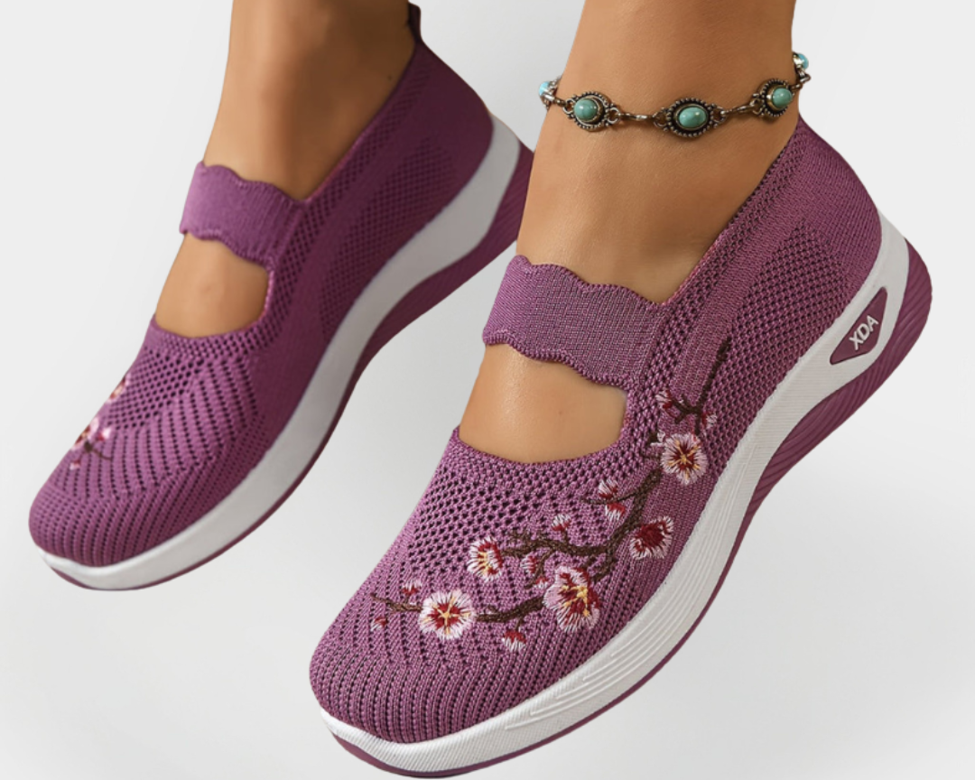 Ortopedické boty s výšivkou květin