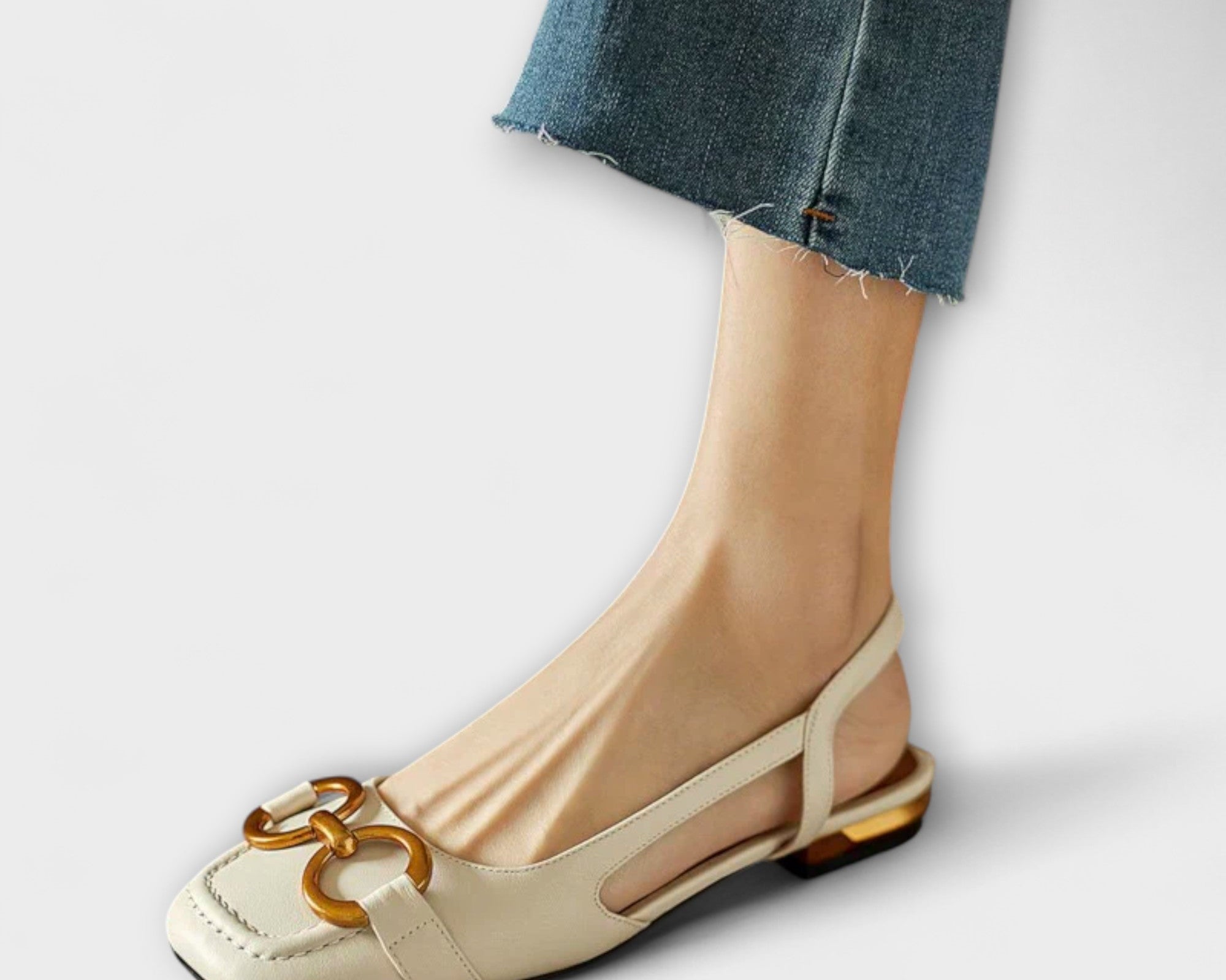 Mathilda - Ortopedické sandály na přezku