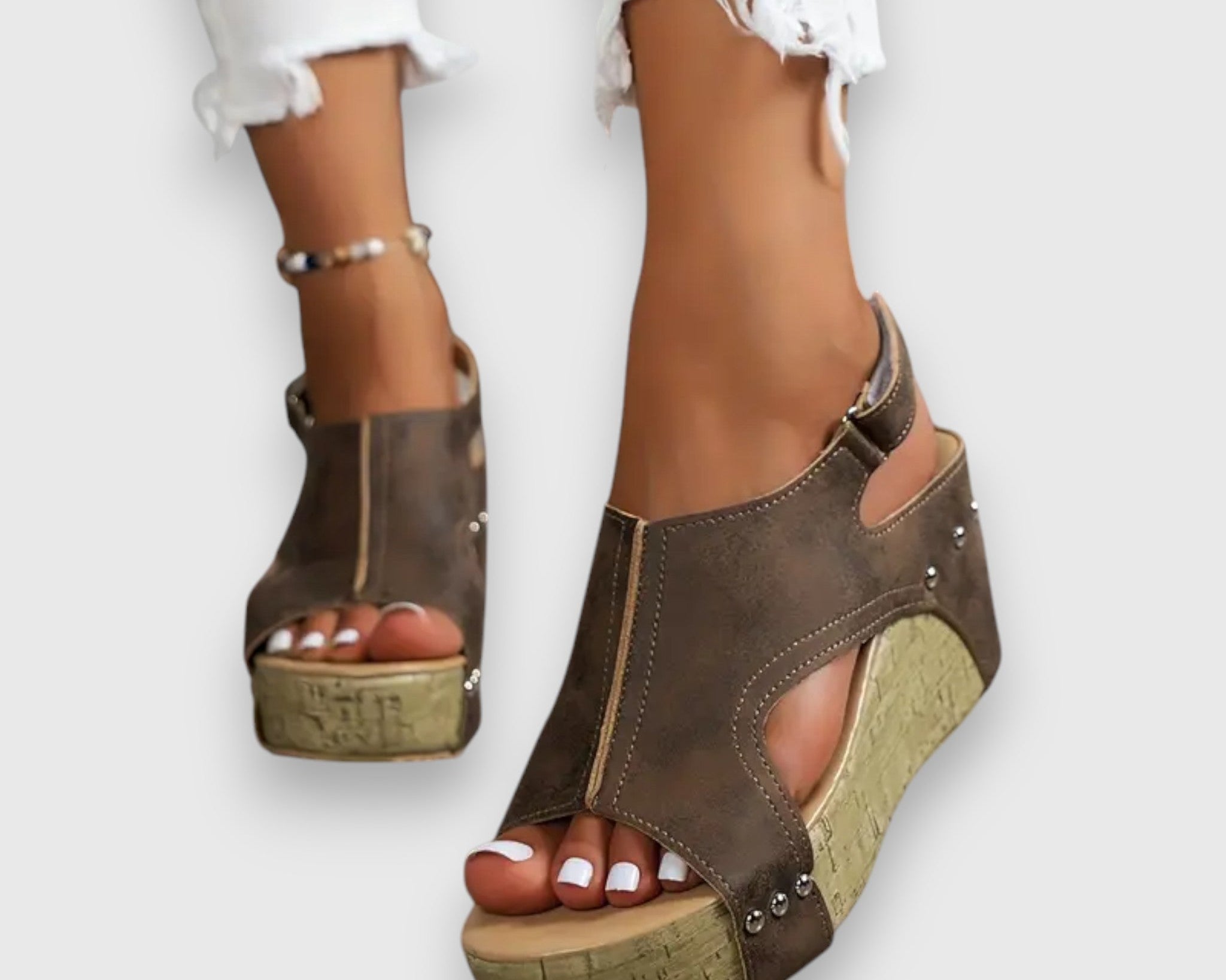 Mia – Vintage sandály na platformě