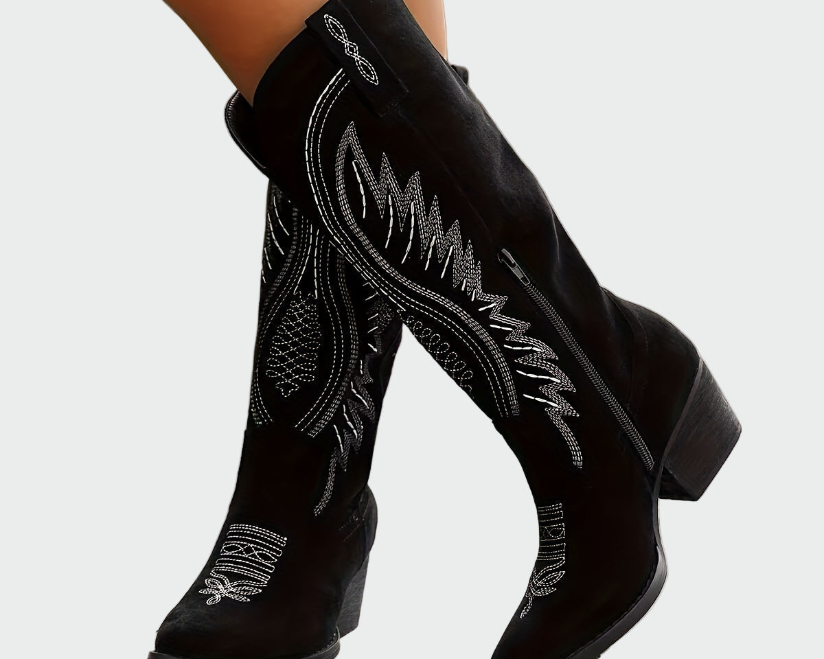 Stylové vyšívané westernové boty