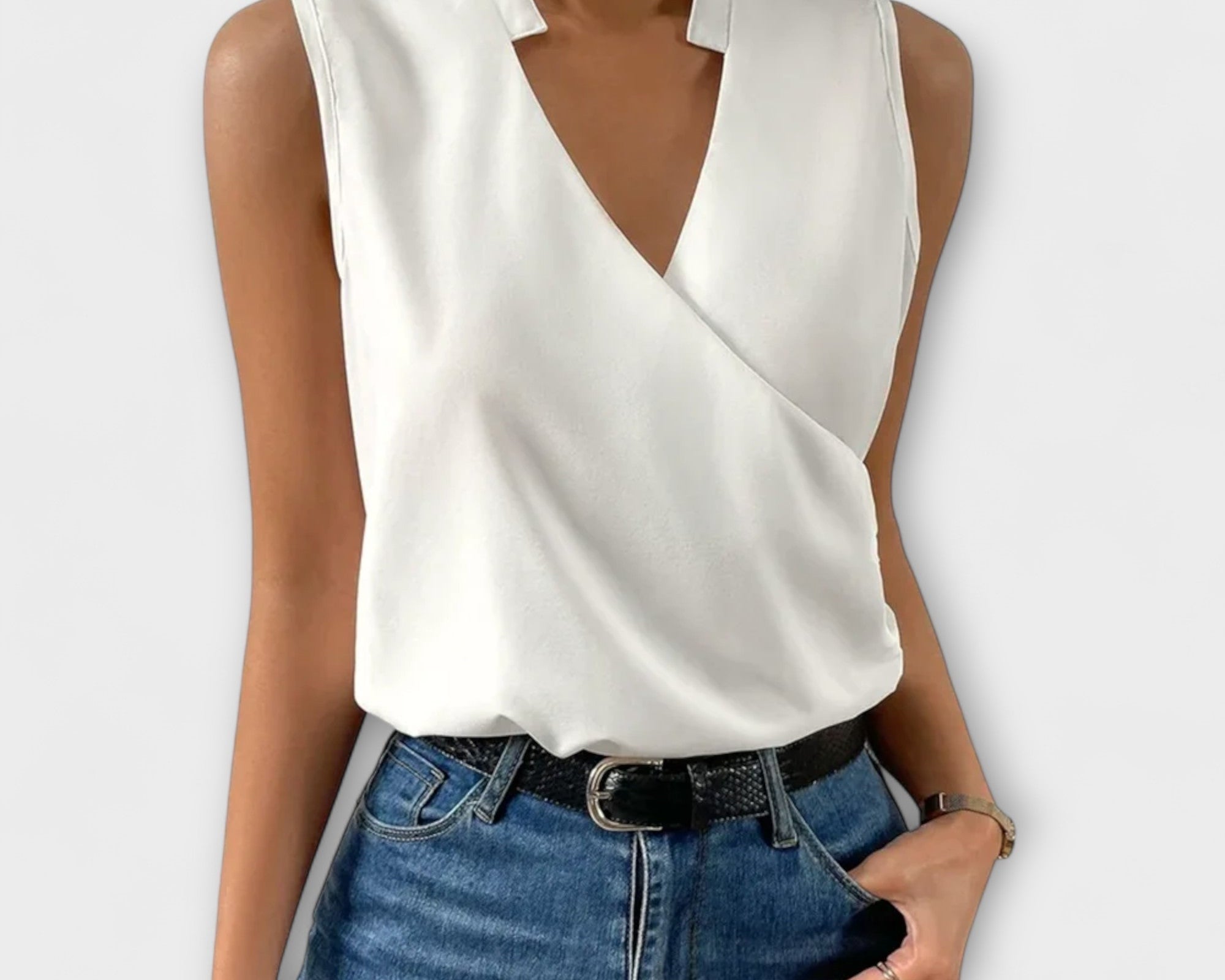 Měkký letní top s V-výstřihem