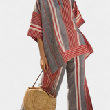 Oversize Daisy Salopeta z Lnu s Pruhy v Červené Korálové a Šedé, Moderní a Pohodlný Styl