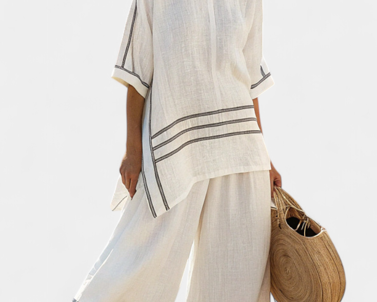 Overal s širokými pruhy a asymetrickým střihem - moderní a pohodlný styl