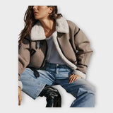 Kožená zadek s podšívkou a paskem 