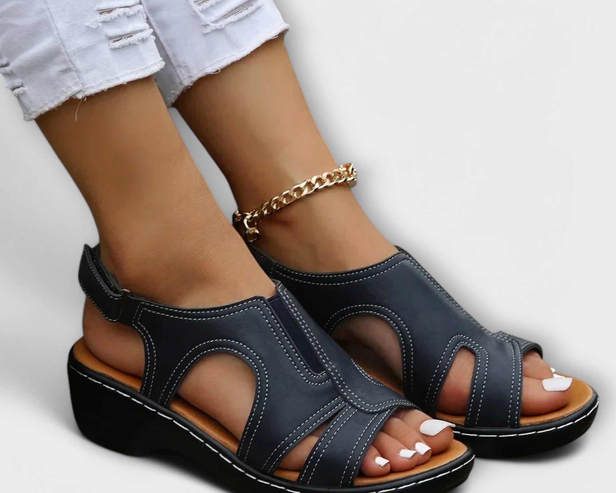 Chrisitina - Ortopedické kožené sandály s komfortním podpatkem