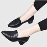 Tonette - Měkké veganské kožené vyšívané lodičky