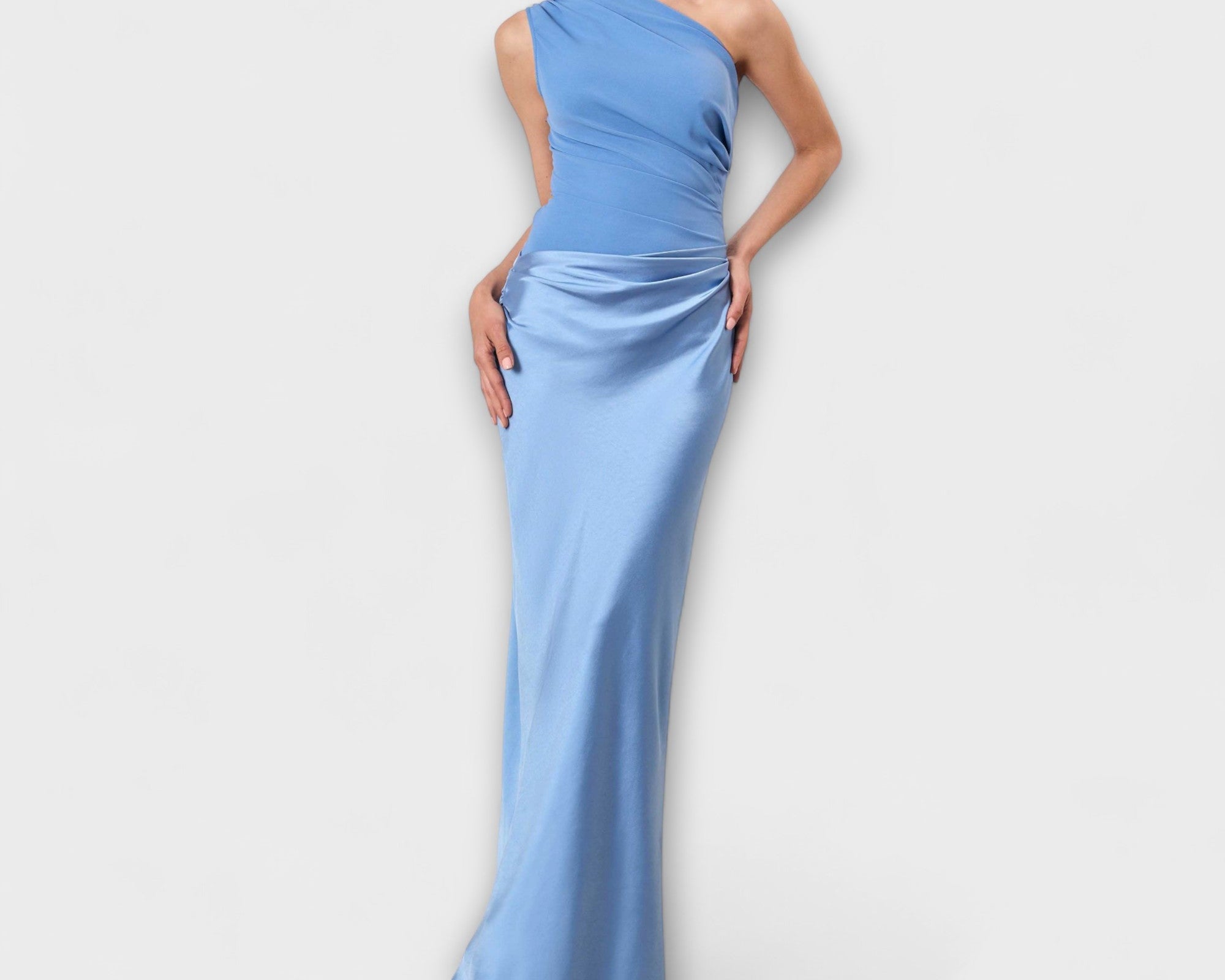 Elegantní maxi šaty s jedním ramenem