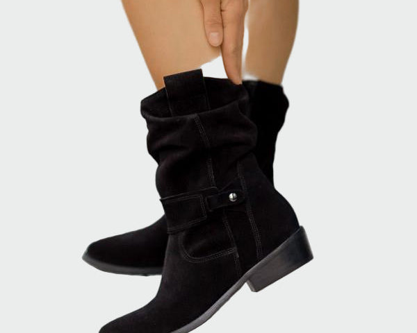 Nadčasové pohodlné boty do kotníku