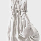 Šaty se stylovým límcem