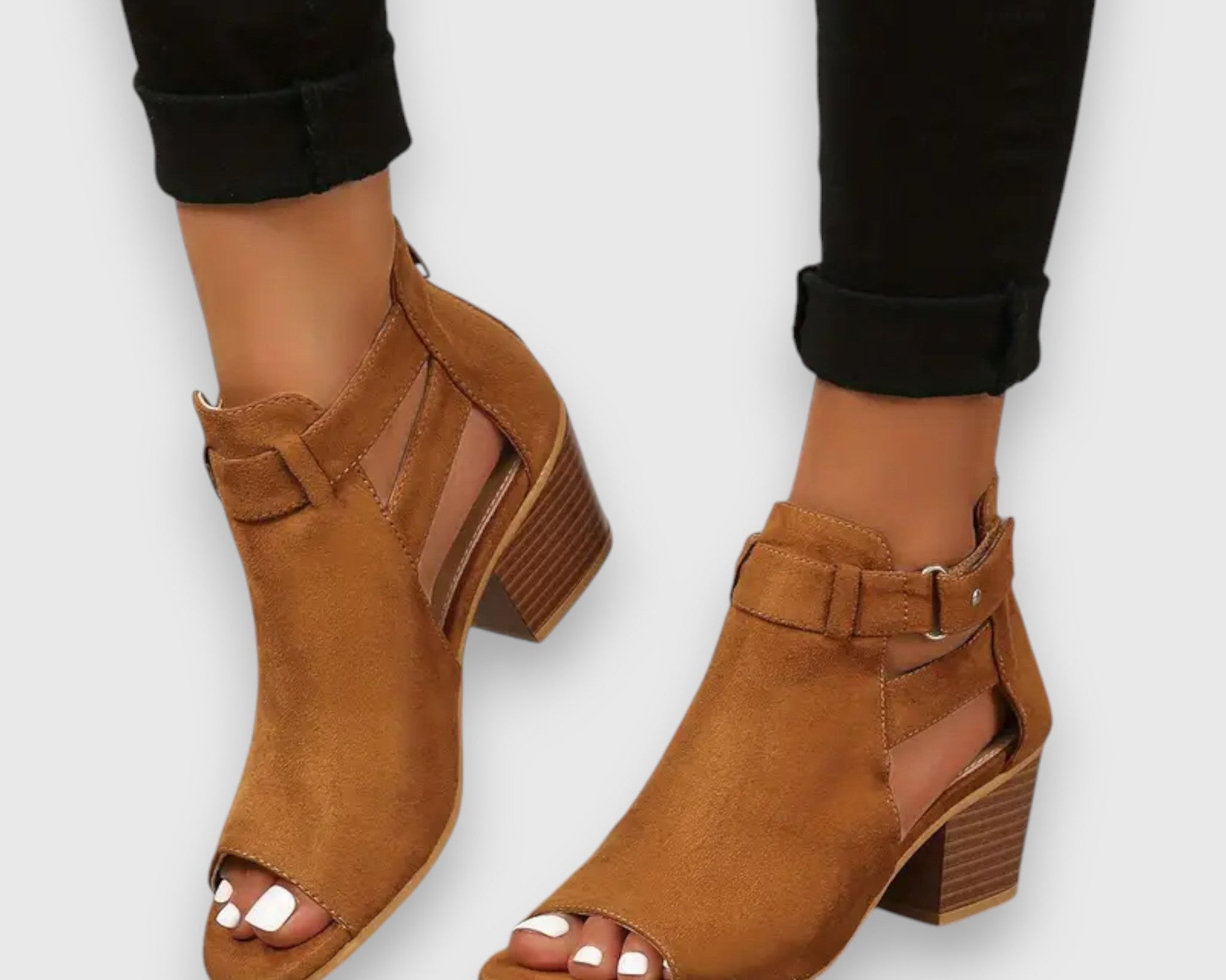 Nadine – Sandály s tlustými podpatky