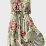 Šaty s romantickým květinovým vzorem