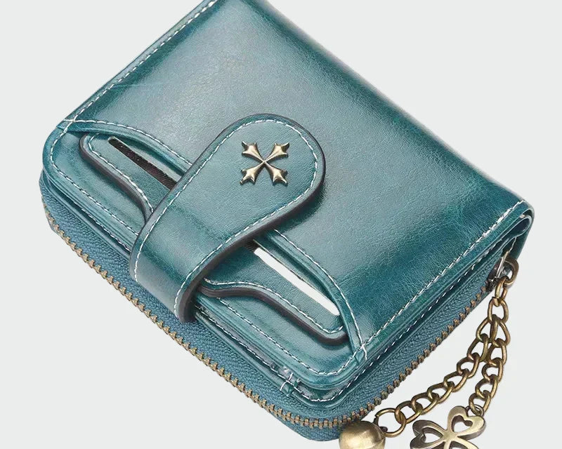 Nadčasová elegantní peněženka