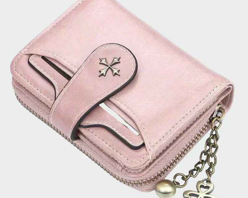 Nadčasová elegantní peněženka