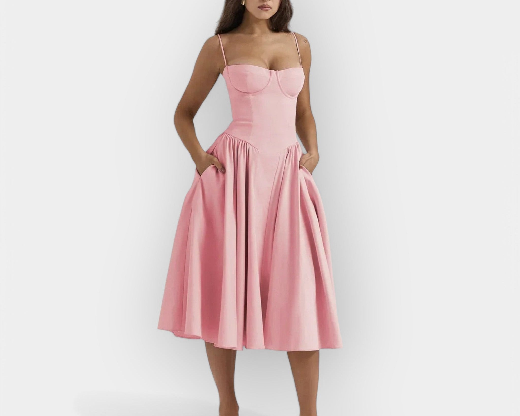 Elegantní midi šaty na léto